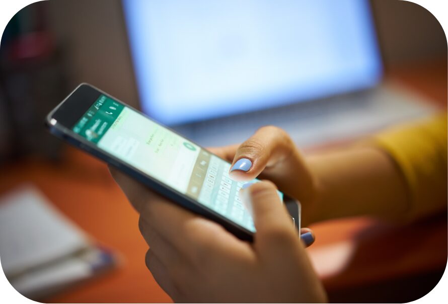 WhatsApp Chatbot: Contact Leads in Minutes